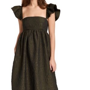 NWT Baum Und Pferdgarten Dress